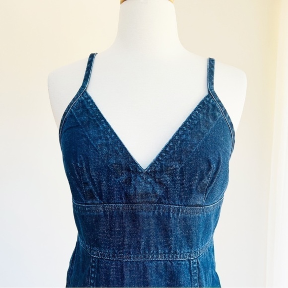Madewell Denim Cami Midi Dress. Size 6 - Picture 4 of 12